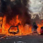 “Hay nenas chiquitas adentro”: pánico en las calles de Belfast por los disturbios agitados por la extrema derecha