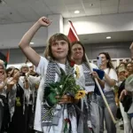 Greta Thunberg y otros 170 miembros de la flotilla llegaron a Europa tras ser deportados por Israel: “Nadie podrá decir que no sabía lo que pasaba”