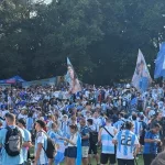 El banderazo argentino en Atlanta antes de los octavos contra Egipto