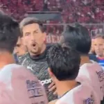 Video: el fuerte cruce entre Rodrigo Rey y Solari al final del partido