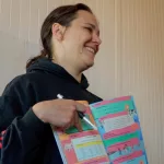 La profesora misionera que hace del inglés un puente hacia la tecnología y la inclusión social