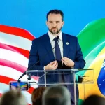 El ministro de Hacienda de Brasil llama “payaso” a Milei y cuestiona la economía argentina