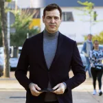 El hermano de Sánchez ya espera fecha al juicio: la juez Biedma cierra la instrucción y la envía a la Audiencia Provincial