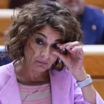 Montero calla ante la falta de Presupuestos y ni siquiera sostiene ya la promesa de presentarlos