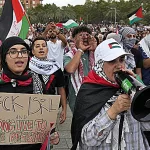 Podemos agita la “rabia en las calles” para arrebatar la bandera de Palestina a Sánchez
