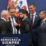 El PSOE se integra en una red internacional de ‘think tanks’ de izquierdas para “combatir la desinformación”