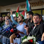 Los españoles de la Flotilla se quedan fuera de las primeras repatriaciones de Israel