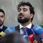 El Supremo abre una cuarta investigación a Alvise, esta vez  por acoso a los otros dos eurodiputados de Se Acabó la Fiesta