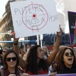 El feminismo reivindica en Madrid una ley abolicionista de la prostitución: “Es hipócrita condenar los audios de Ábalos y Koldo y luego impedir la ley abolicionista”