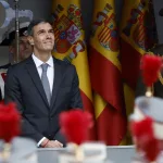 La crispación política alcanza al desfile del 12 de octubre por la Fiesta Nacional: plante de Abascal y pitos del público