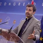 Los socios de izquierdas responden con escepticismo y críticas a la propuesta de incluir el aborto en la Constitución