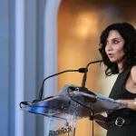 “La línea la marca Feijóo”: el PP zanja la discrepancia con Ayuso sobre el aborto