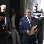 Ábalos agota su huida hacia adelante mientras el juez del Supremo le advierte de que se enfrenta a penas de cárcel “significativas”