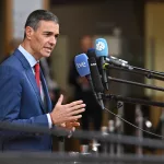 “Inquietud” en el PSOE ante el “imprevisible” Puigdemont, aunque confían en que no habrá moción de censura con Vox: “Sería cavar su tumba en Cataluña”