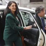 La ex asesora de Moncloa que recibió el correo del novio de Ayuso no recuerda qué periodista se lo proporcionó ni conserva los mensajes de aquel día