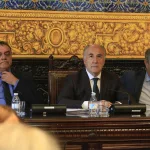 Landaluce preside el pleno como alcalde de Algeciras mientras se tramita su baja temporal del Partido Popular