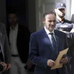 La trama de hidrocarburos gastó “más de 1 kilo” para que Ábalos les facilitara la licencia: “Hijo puta el putero. Ha sido pillar la casa y darle al botoncito”