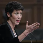 El Gobierno asegura que la regularización exprés no afectará a las cargas administrativas, la competencia ni los Presupuestos