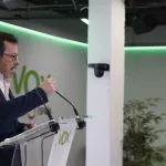 Vox pide auditar las concesiones de nacionalidad de los últimos años y sube más el tono contra la regularización: “No es el suicidio de España, sino su asesinato”