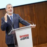 El alcalde Jaume Collboni anuncia una ayuda de 400 euros al mes para el alquiler en Barcelona a mayores de 55 años y familias monoparentales