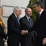 El Constitucional examinará la renuncia del Gobierno a presentar los Presupuestos tras admitir a trámite el conflicto de atribuciones del Senado