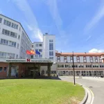 Herida grave una niña de 6 años al ser atropellada por un coche en el parking de un centro escolar en Navarra