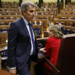 El PP pide al Gobierno que deflacte el IRPF ante la crisis por la guerra de Irán y no confirma su voto al decreto de ayudas