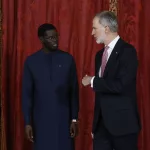 Felipe VI reivindica los “derechos humanos” y “la gestión de los flujos migratorios” ante el presidente de Senegal 20 años después de la crisis de los cayucos