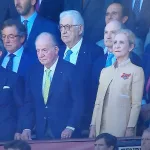 Juan Carlos I regresa a Sevilla: encuentro con Morante, vítores y baño de masas