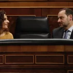 Montero justifica que cuando mandaron “mensajes cariñosos” a Ábalos “para nada se conocía la situación de esta persona”