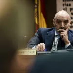 El testaferro de Zapatero tenía en su casa 286.000 euros escondidos en una bolsa de golf, el baño y radiadores de la calefacción