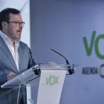 Vox eleva la presión en Andalucía y avisa a Moreno de que la “prioridad nacional” será una condición clave: “Él ya sabe lo que nosotros queremos”