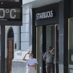 Tormentas y calor de hasta 39 grados mantienen en aviso amarillo a diez comunidades