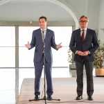 El pacto andaluz incluye 1.300 millones en rebajas fiscales, nuevos conciertos en Bachillerato y recorte de las subvenciones para los agentes sociales