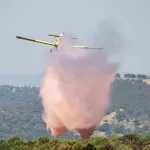 El Gobierno deja a las CCAA sin la mitad de los aviones anti incendios de élite que les prometió