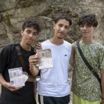 Los ‘otros’ en la gran avalancha en Ceuta: la increíble historia de los tres hermanos palestinos y de la pareja de afganos
