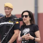 Robles marca posición frente a Marlaska ante el choque en el Gobierno por Ceuta: defiende al CNI y recuerda que hay “servicios de información” que dependen de Interior