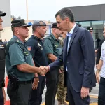 Italia alerta del riesgo de “una nueva ola migratoria” en Ceuta mientras el Gobierno de Sánchez “monitoriza” las redes y refuerza la presencia policial