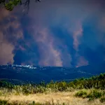 Evacuado Los Madroños (Sevilla) por el incendio de Niebla (Huelva) mientras sigue el desalojo de Los Ángeles de San Rafael y Vegas de Matute por el incendio de Segovia