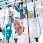 Por qué Bayer elige a la Argentina para hacer ciencia: el país concentra el 60% de sus ensayos clínicos en la región