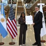 Simone Biles llegó a la Argentina y fue recibida como “Huesped de honor” en la Ciudad de Buenos Aires