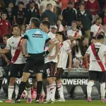 Video: la expulsión de Maxi Salas por “exceso verbal”