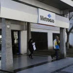 YPF aceptó la oferta de US$780 millones que le hizo Edenor por su participación en Metrogas