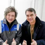Milei viajará a Brasil para respaldar la candidatura de Flavio Bolsonaro y sumará escalas en Ecuador, Perú y Colombia