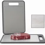 Amazon arrasa con su tabla de cocina 4×1: descongela tus alimentos y afila tus cuchillos antes de cortar