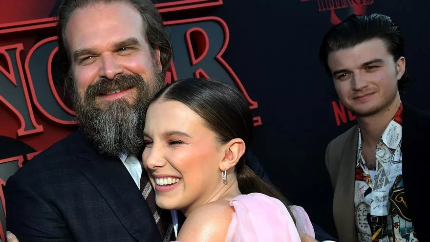 David Harbour y Millie Bobby Brown, en una imagen de archivo