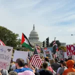 La oposición a Trump se moviliza por todo EE.UU. contra la deriva autoritaria y la agenda ultra al grito de “no a los reyes”