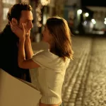 Protagonizó la escena romántica más recordada del mundo hace 22 años, pero el tiempo no le pasó