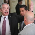 Alberto Fernández fue a Comodoro Py para retrasar la elevación a juicio de la causa por violencia de género contra Fabiola Yañez
