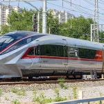 China se prepara para batir otro récord: está a punto de estrenar el tren bala más rápido del mundo
